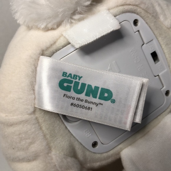 Baby Gund Flora the Bunny #6050681 Singing Peek a Boo Bunny Plush - Picture 6 of 7